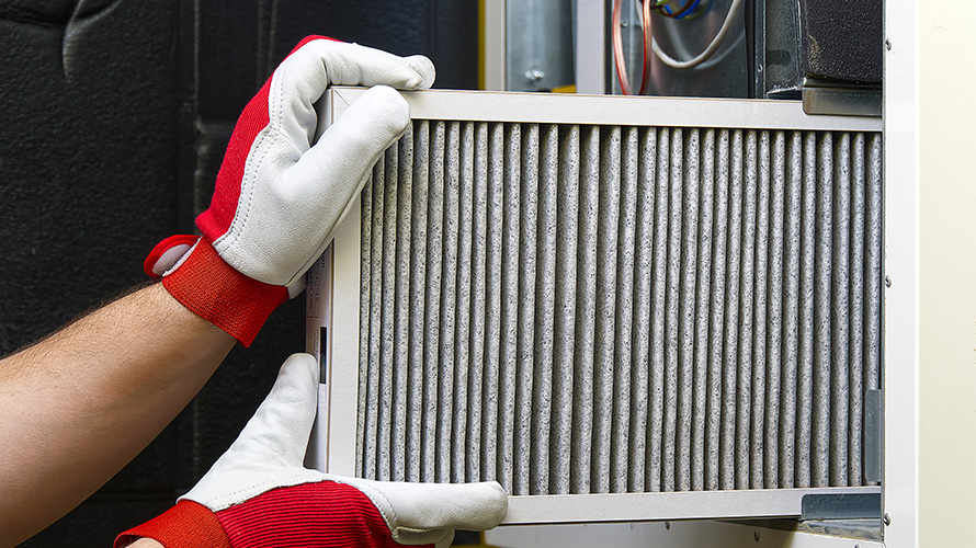 Reinigung von lufttechnischen Anlagen Bild